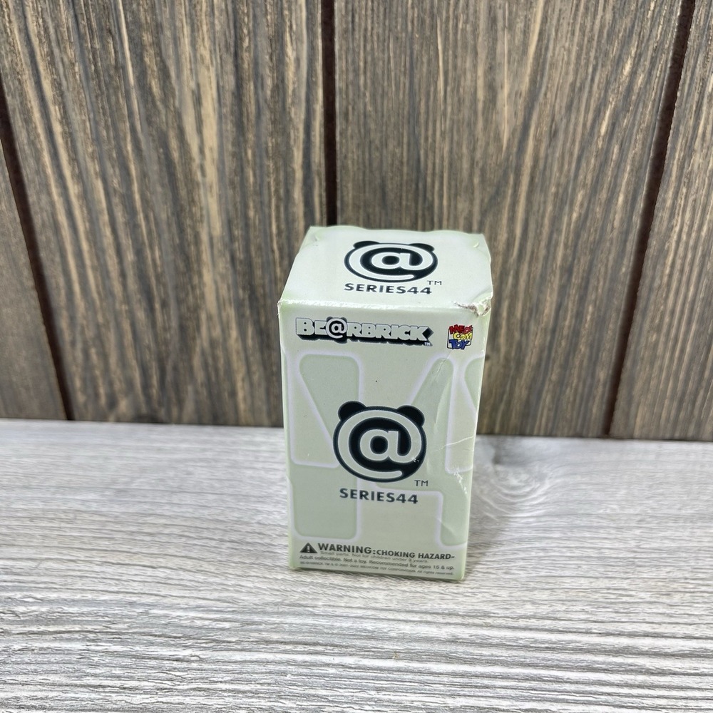Bearbrick Series 44 100% 1 Blind Box Medicom Toy Be@rbrick Rare Limited New